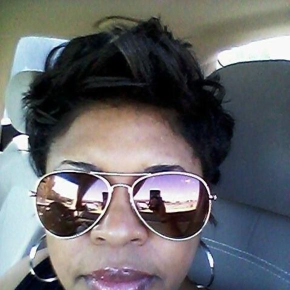 Meet your Posher, Michelle - Picture 1 of 1